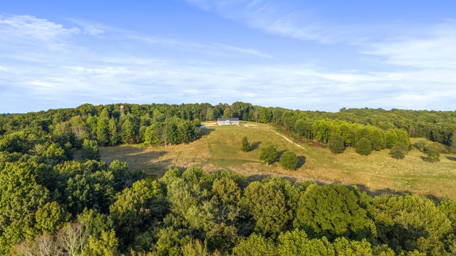 610 Summer City Firetower Road, Pikeville, TN 37367