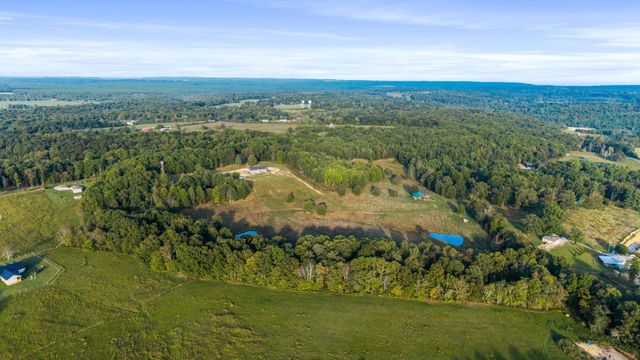 610 Summer City Firetower Road, Pikeville, TN 37367