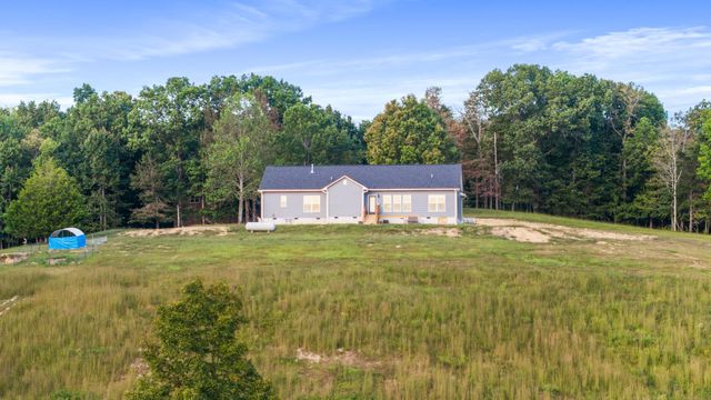 610 Summer City Firetower Road, Pikeville, TN 37367