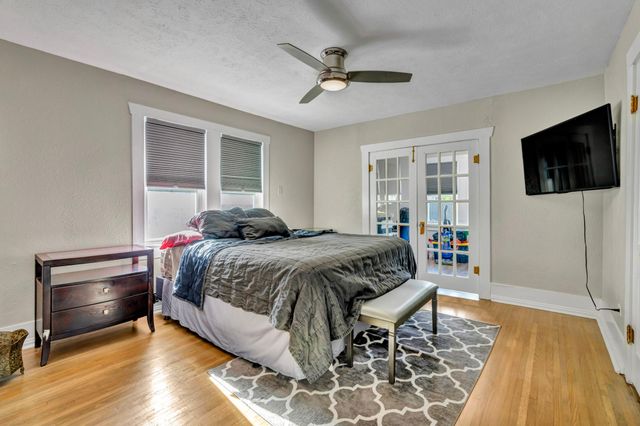 4829 Pershing Avenue, Fort Worth, TX 76107