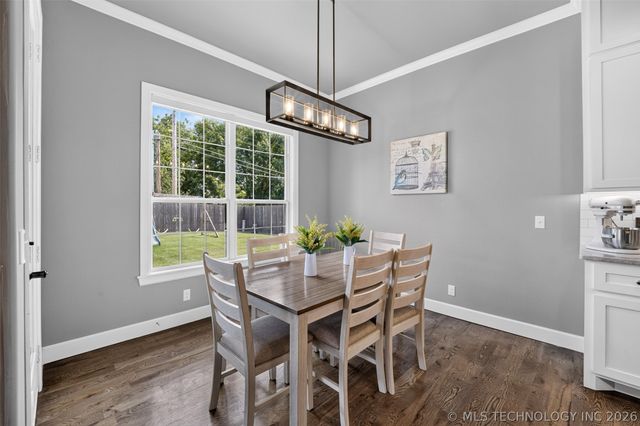 17 E 32nd Street, Sand Springs, OK 74063