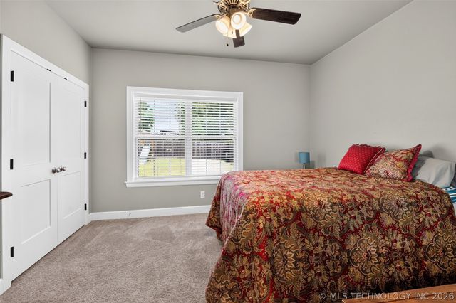 17 E 32nd Street, Sand Springs, OK 74063