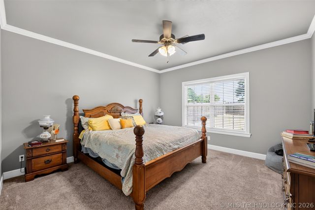 17 E 32nd Street, Sand Springs, OK 74063