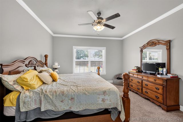 17 E 32nd Street, Sand Springs, OK 74063