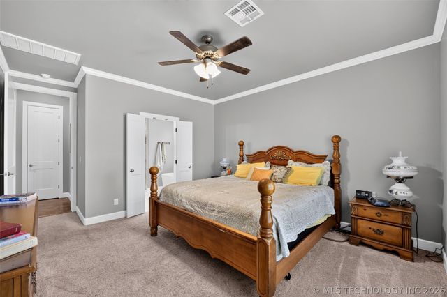 17 E 32nd Street, Sand Springs, OK 74063