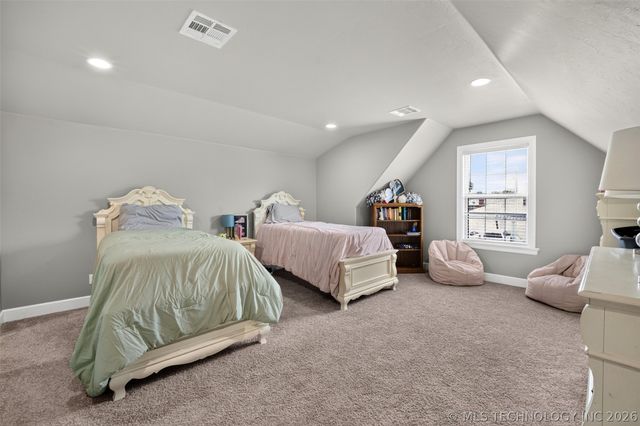 17 E 32nd Street, Sand Springs, OK 74063
