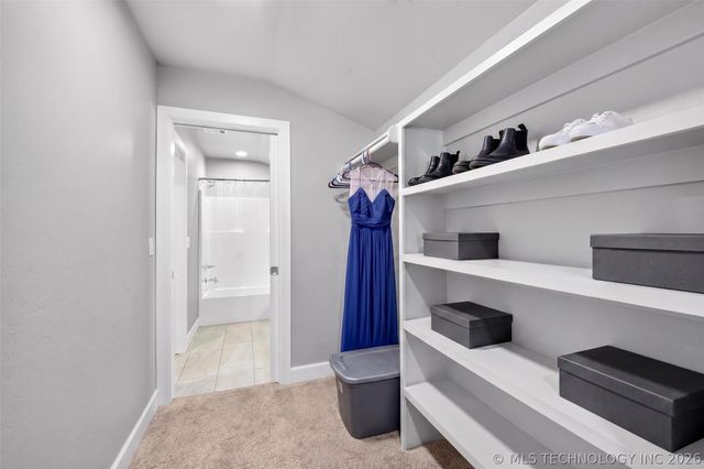 17 E 32nd Street, Sand Springs, OK 74063