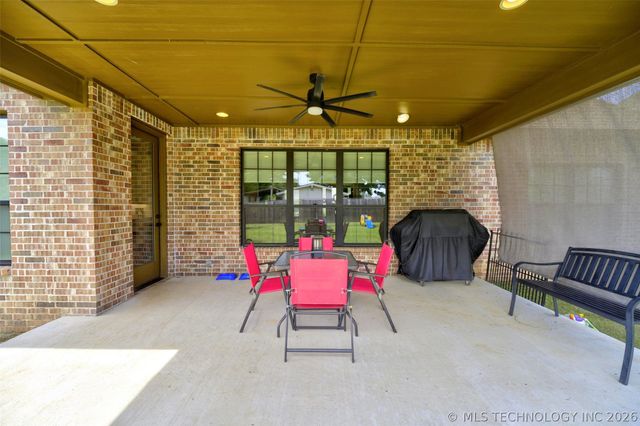 17 E 32nd Street, Sand Springs, OK 74063