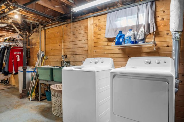 220 109th Avenue NE, Blaine, MN 55434