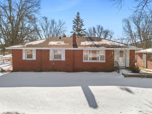 220 109th Avenue NE, Blaine, MN 55434