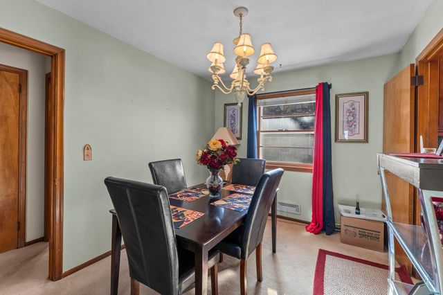 220 109th Avenue NE, Blaine, MN 55434