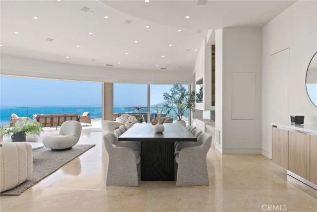 900 Gainsborough Drive, Laguna Beach, CA 92651