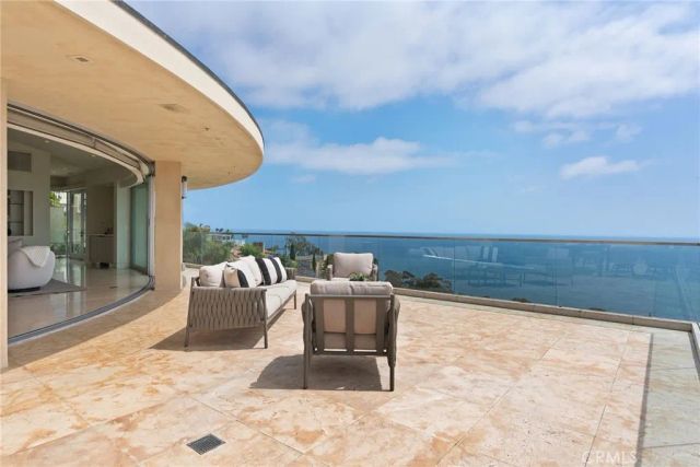 900 Gainsborough Drive, Laguna Beach, CA 92651