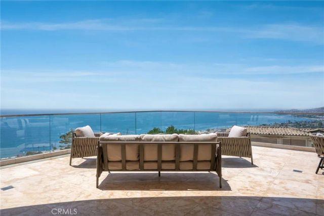 900 Gainsborough Drive, Laguna Beach, CA 92651