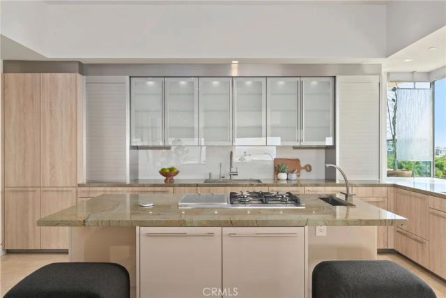 900 Gainsborough Drive, Laguna Beach, CA 92651