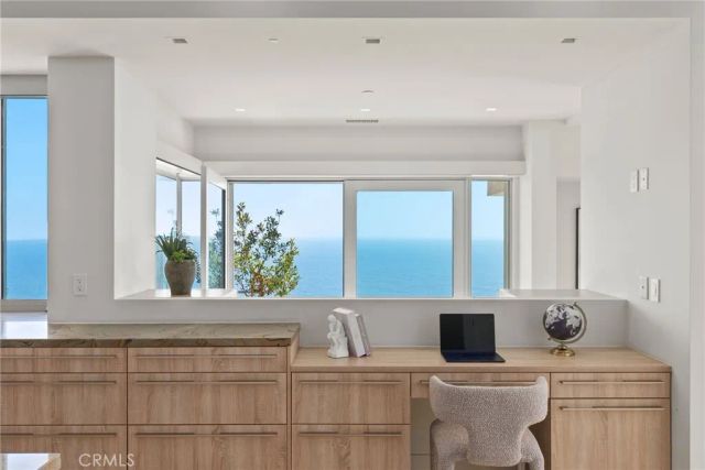 900 Gainsborough Drive, Laguna Beach, CA 92651