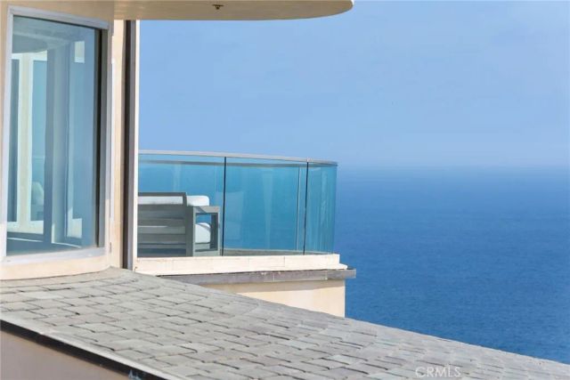 900 Gainsborough Drive, Laguna Beach, CA 92651