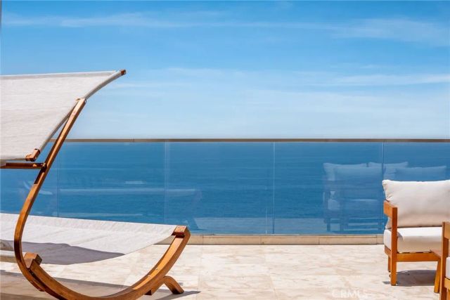 900 Gainsborough Drive, Laguna Beach, CA 92651