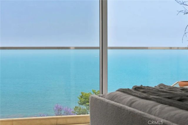900 Gainsborough Drive, Laguna Beach, CA 92651