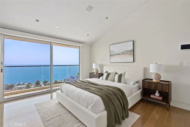 900 Gainsborough Drive, Laguna Beach, CA 92651