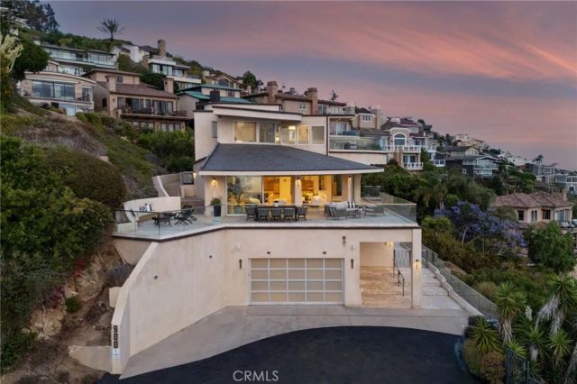 900 Gainsborough Drive, Laguna Beach, CA 92651