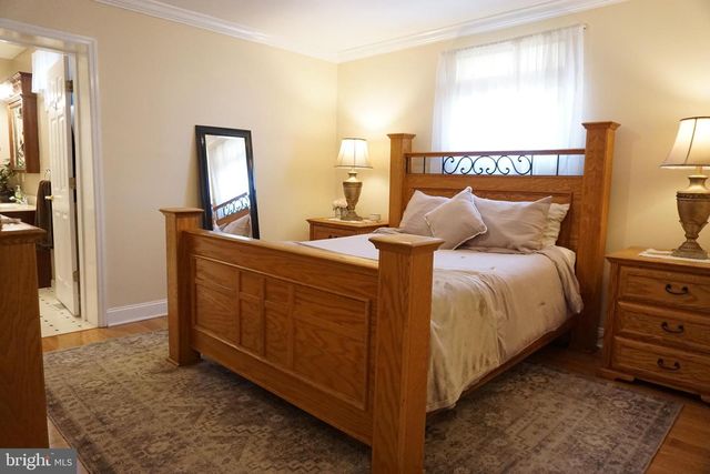 16 LANCI RD, Maple Shade, NJ 08052