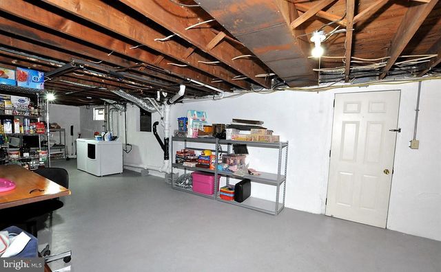 16 LANCI RD, Maple Shade, NJ 08052