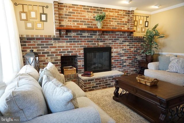 16 LANCI RD, Maple Shade, NJ 08052