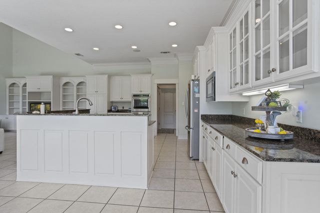 11 Bocage, Hattiesburg, MS 39402