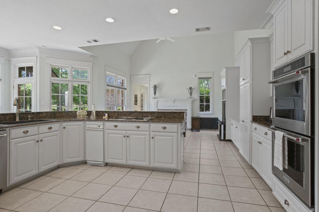 11 Bocage, Hattiesburg, MS 39402