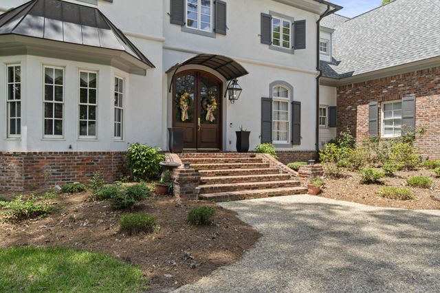 11 Bocage, Hattiesburg, MS 39402