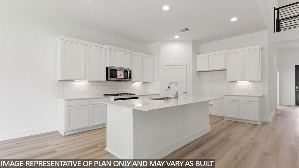 4526 Iguaza Falls Drive, Conroe, TX 77303