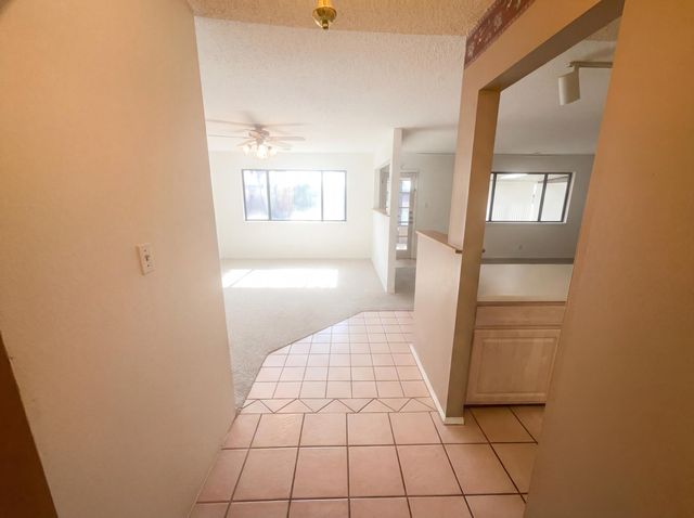 7212 Derickson Avenue NE, Albuquerque, NM 87109