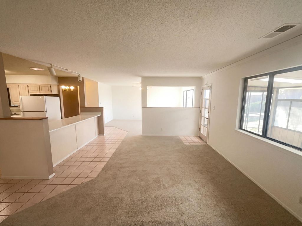 Image 14 of property listing at 7212 Derickson Avenue NE, Albuquerque, NM 87109