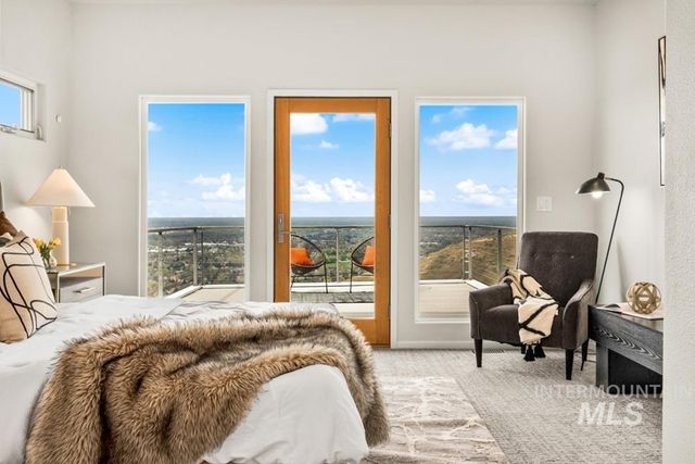 3994 W Quail Ridge Dr, Boise, ID 83703