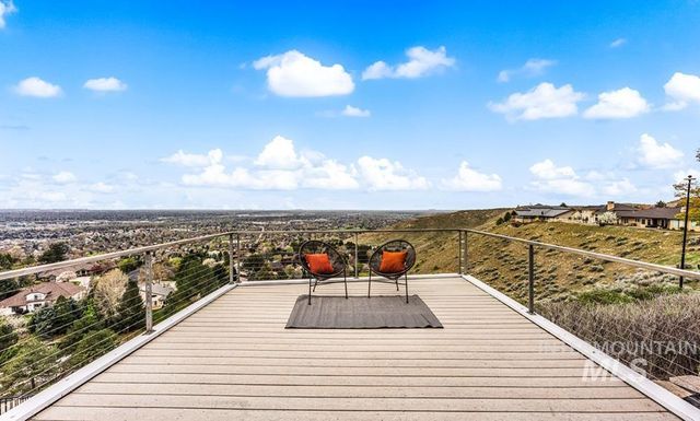 3994 W Quail Ridge Dr, Boise, ID 83703