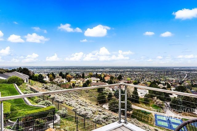 3994 W Quail Ridge Dr, Boise, ID 83703