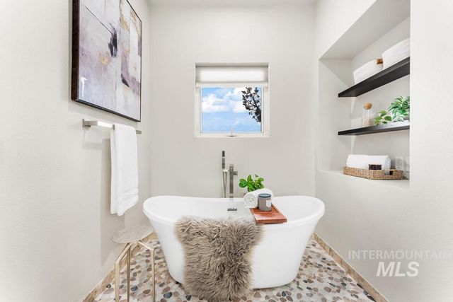 3994 W Quail Ridge Dr, Boise, ID 83703