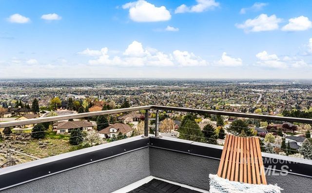 3994 W Quail Ridge Dr, Boise, ID 83703