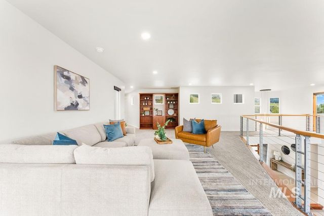 3994 W Quail Ridge Dr, Boise, ID 83703