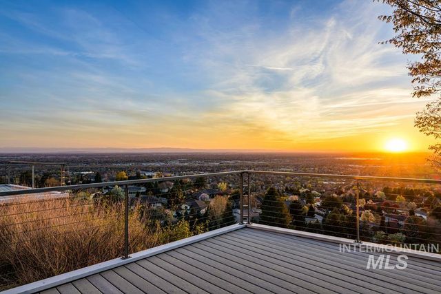 3994 W Quail Ridge Dr, Boise, ID 83703