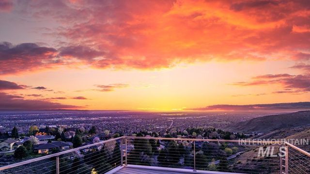 3994 W Quail Ridge Dr, Boise, ID 83703