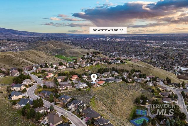 3994 W Quail Ridge Dr, Boise, ID 83703