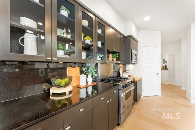 3994 W Quail Ridge Dr, Boise, ID 83703