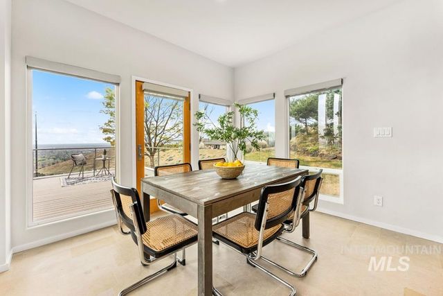 3994 W Quail Ridge Dr, Boise, ID 83703