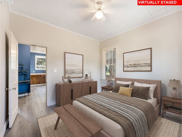 36290 7TH St, Nehalem, OR 97131