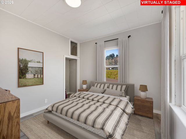 36290 7TH St, Nehalem, OR 97131