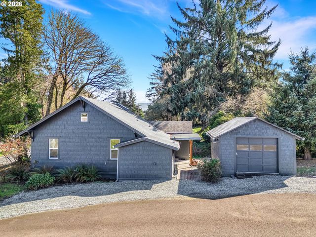 36290 7TH St, Nehalem, OR 97131