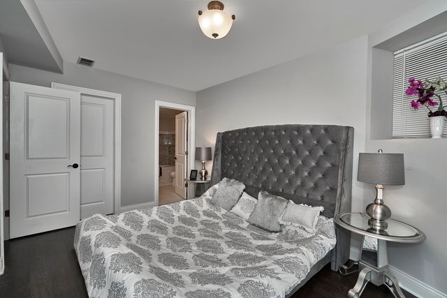 4520 S King Drive 1B, Chicago, IL 60653