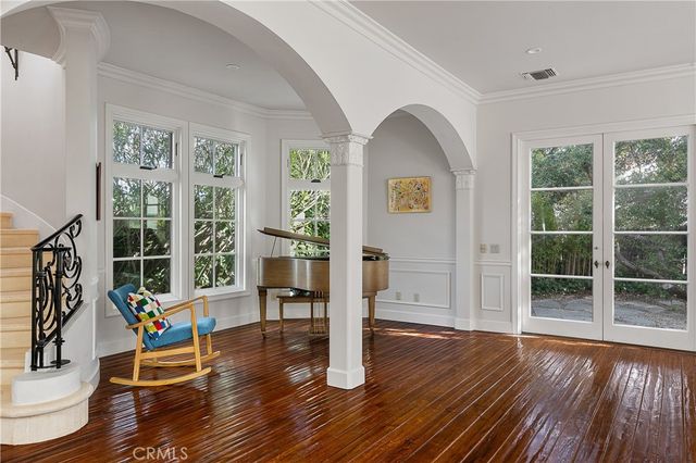 21149 Entrada Road, Topanga, CA 90290